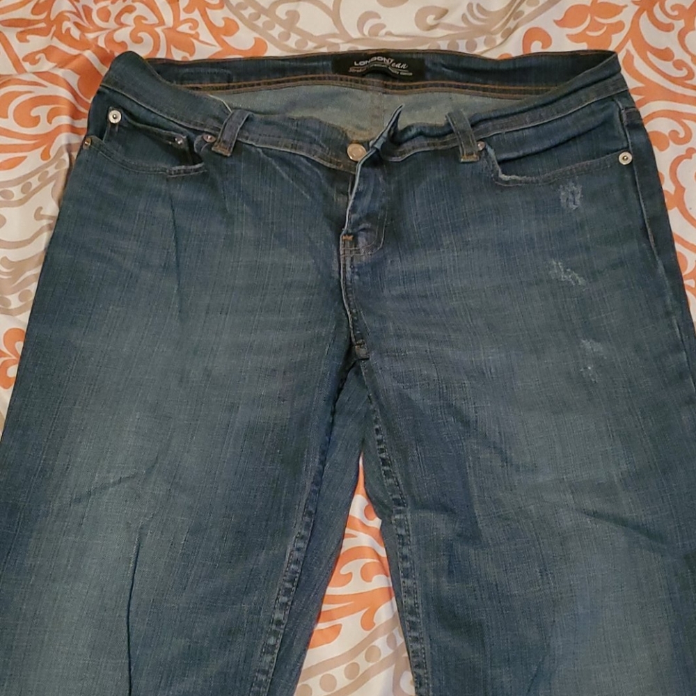 Jeans - Picture 2 of 4